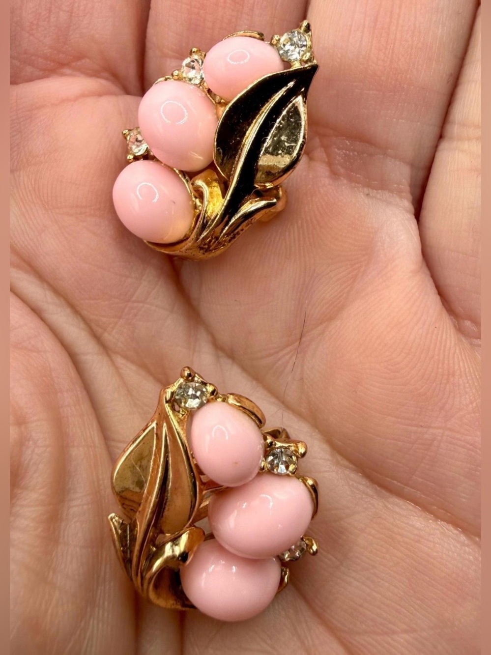 Signed Crown Trifari Pink Cabochon Rhinestone Jewelry Set - Picture 11 of 12